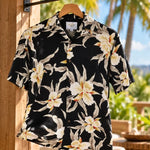 How to Avoid Sweat Stains and Odor in an Aloha Shirt